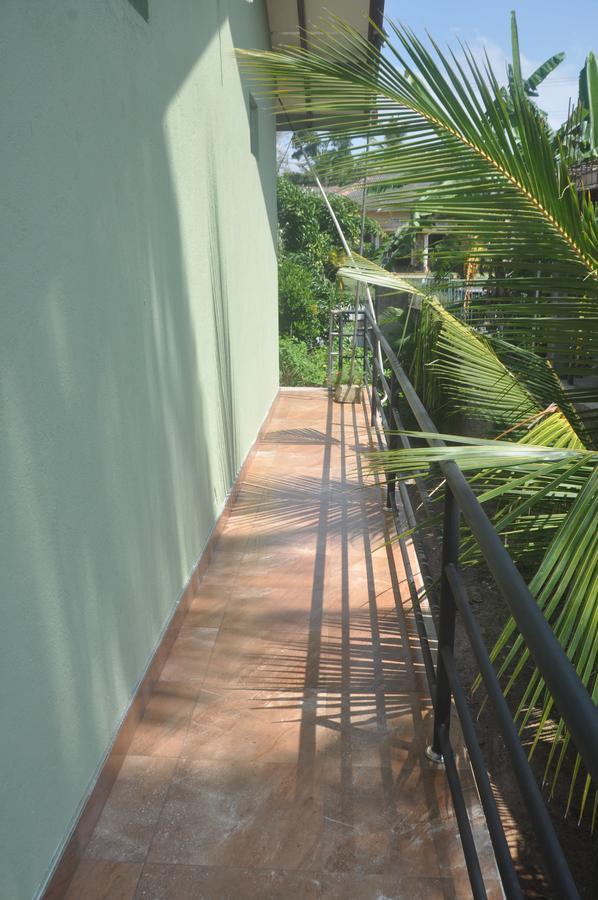 Nisadi Villa Bentota Exterior photo