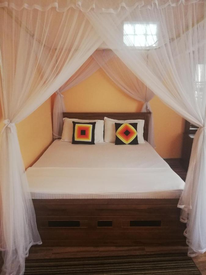 Nisadi Villa Bentota Exterior photo