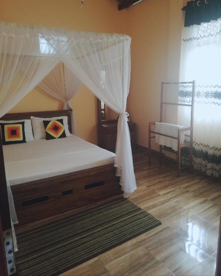 Nisadi Villa Bentota Exterior photo